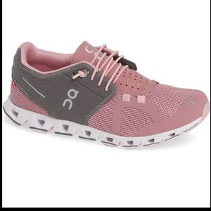 ON Cloud Running Shoe EUC Charcoal/ Rose Size 6.5